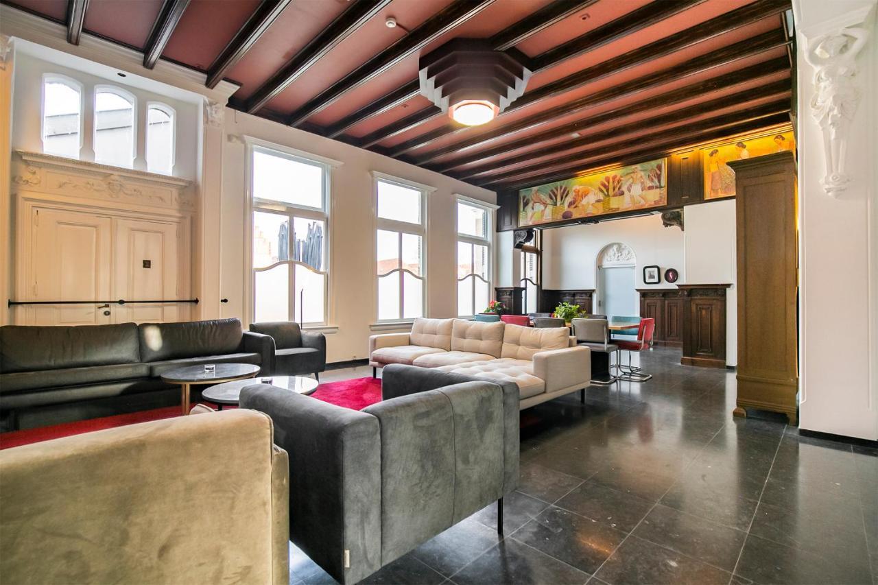 Edam Suites *